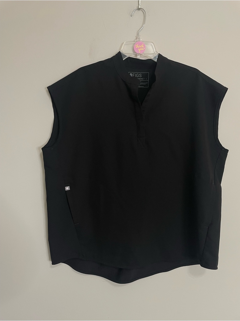 FIGS Black Sleeveless Medical Top with Mandarin Collar ~ Sz Large Medical Staff